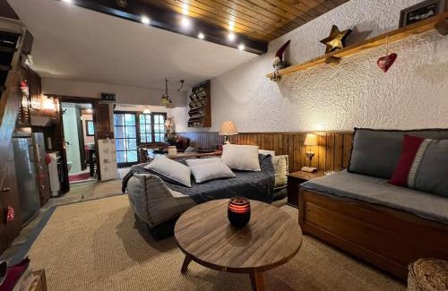 Eptalofos Ski Chalet | Petit Chalet