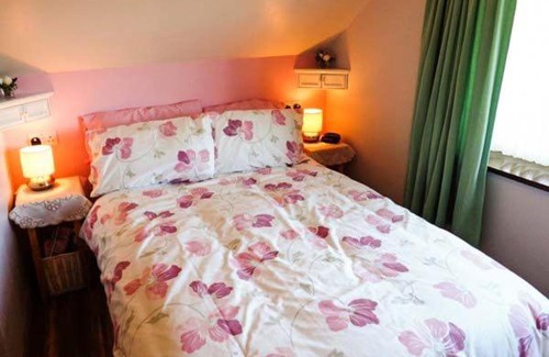 Melplash House | Petite Bella