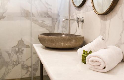 Taxiarchis House | Petrino