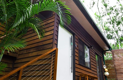 Point Lookout House | Pets Allowed - This large family beach house also has great ocean and.