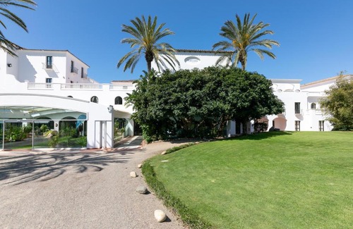 Capitana Hotel | Phi Hotel Sighientu