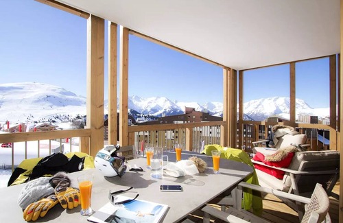 Bergers Apartment | PHOA23 Large apartment in residence with swimming pool at the foot of the slopes