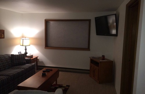 Killington House | Pico Mountain Resort Ski Chalet, Ski-on/Ski-Off, 4BR/2BA