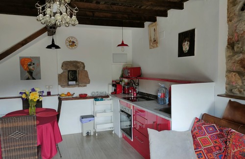 San Juan de Parres House | Picture postcard quaint cosy retreat.