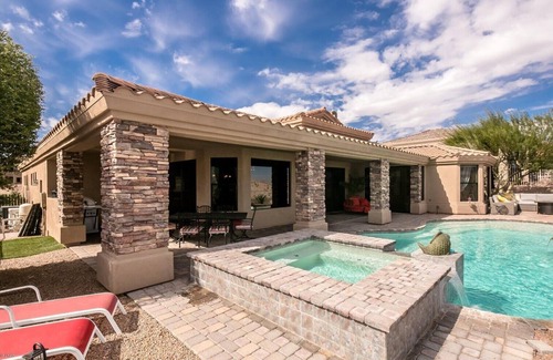 Desert Hills House | Picturesque Oasis on the Iron Wolf Lodge Golf Course