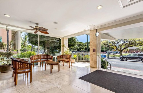 Waikiki Apartment | Picturesque Waikiki Hotel Room w Private Balcony