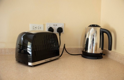 Arnos Vale House | Pierocks Highgate with Free Parking , WI-FI