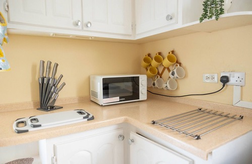 Arnos Vale House | Pierocks Highgate with Free Parking , WI-FI