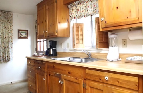 Nevada City Hotel | Piety Hill Cottages