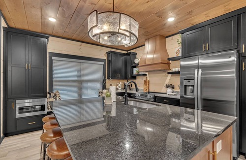 Sevierville Cabin | Pigeon Forge Large Cabins