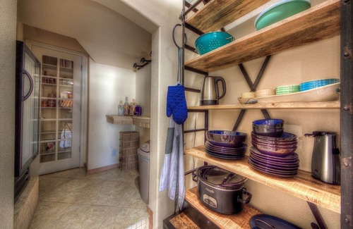 Colorado Springs House | Pike's Peak Villa ~Old Downtown Shopping ~ Views~ Perfect Location