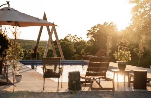 French Village Apartment | PIKES PEAK - Tiny Houses Of French Village