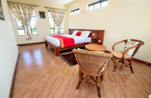 Bondo House | Pikidi Gardens
