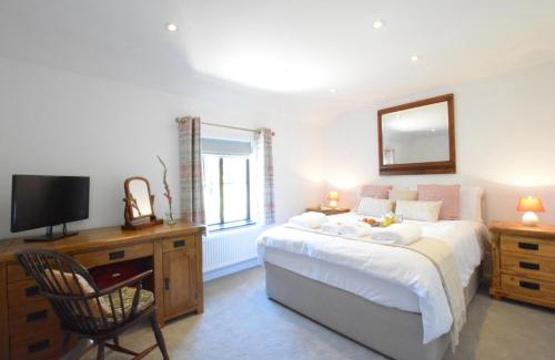 Melton House | Pine Cottage