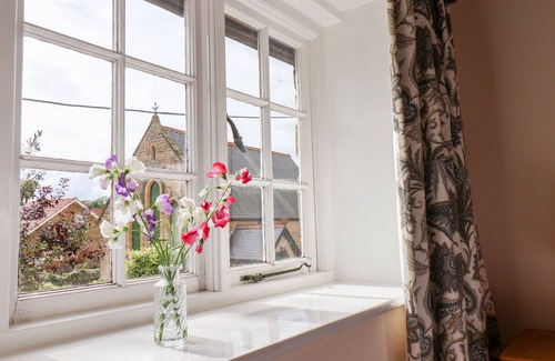 Snainton Cottage | PINE COTTAGE, pet friendly, country holiday cottage in Snainton