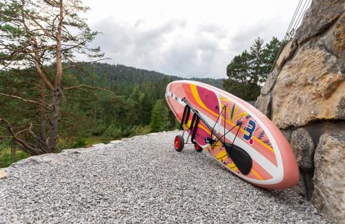 Obcina Brezovica Ski Chalet | Pine Hill RUBY with free jacuzzi