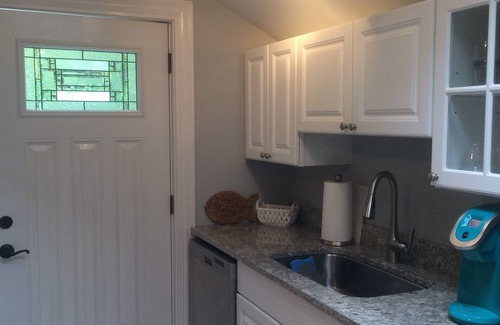 Scarborough Apartment | Pine Point Beach - Private, quaint, charming space