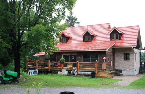 Minden Hills Cottage | Pine Springs Retreat