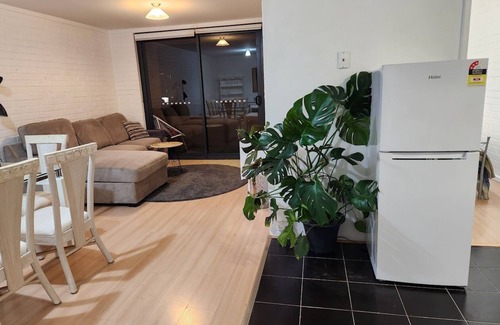 Mosman Park Apartment | Pine View Apartment sleeps 4-6 in Mosman Park near river beach Freo trains