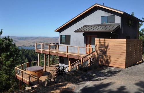 Point Reyes Station House | Pinecrest - High on Ridgeline with Sweeping Water and Mountain Views