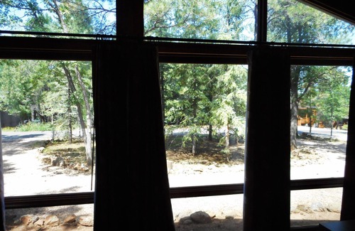 Pinetop Cabin | Pinetop Lakes CC Cabin, Central A/C, pet friendly