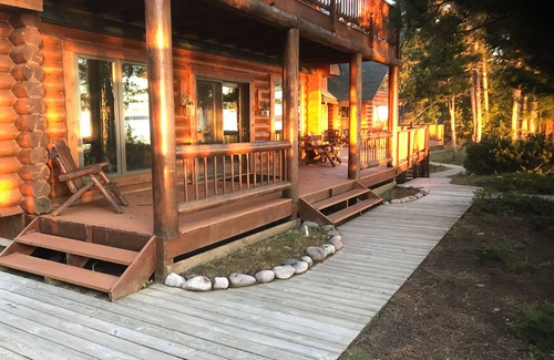 Au Train House | Pinewood Lodge.Under new ownership, put 4326266 in search bar for availability