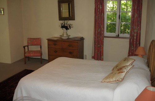 Sauzet Bed & Breakfast | Pink Room with Pool and Garden