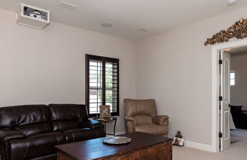 Benton County Apartment | Pinnacle Luxury Apt awesome location & life style!