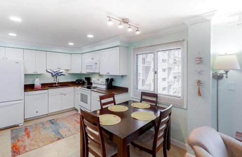 Sunnyside Apartment | Pinnacle Port A-714
