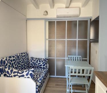 Old Town Apartment | Pinot Grigio - Harbor's Light