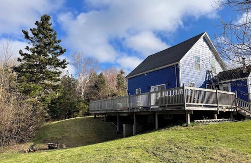 Inverness Cottage | PIPERS COTTAGE -Family & dog friendly, blending rustic charm with modern comfort