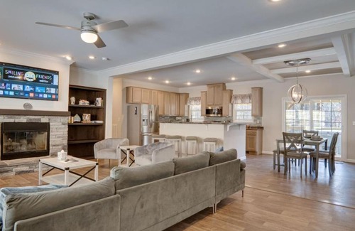 Asheville House | Pisgah Private Retreat Family Getaway with Hot Tub
