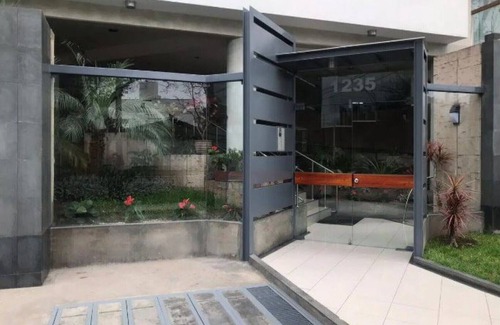 Leuro House | ★ Piso elegante y remodelado/2BR Miraflores ★