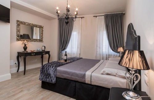 Pistoia House | Pistoia Luxury Suite
