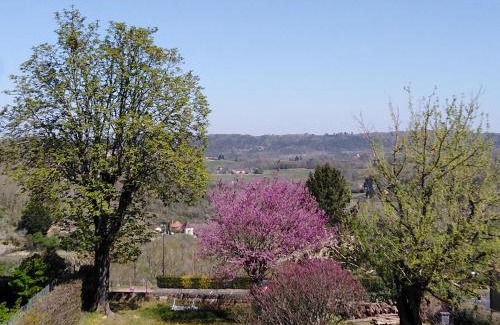 Pays-de-Belves Bed & Breakfast | Planches et Plonk