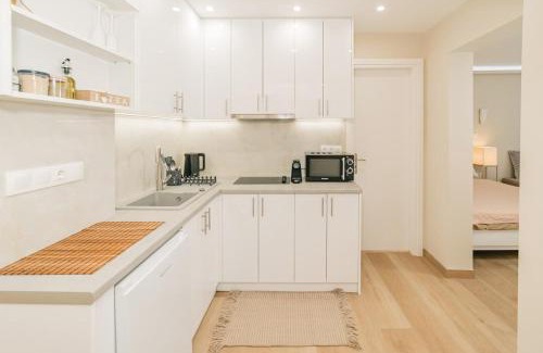 Pangrati Apartment | Plantaea Deluxe Studio - Athens Modern Escape