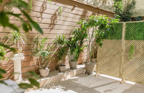 Pangrati Apartment | Plantaea Deluxe Studio - Athens Modern Escape