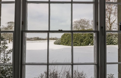 Overton-on-dee Cottage | PLAS YOLYN, family friendly, luxury holiday cottage in Ellesmere