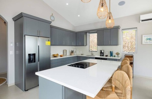 Panama Beach House | Playa Hermosa 4BR Sleep 8 Private Pool Ocean View