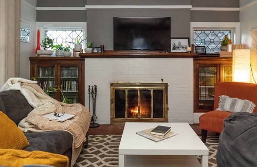Norwich House | Playful House named Casa Roja!