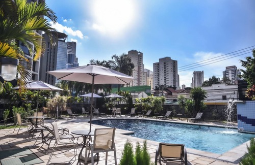 Santana Apartment | Plaza Inn Small Town Flat