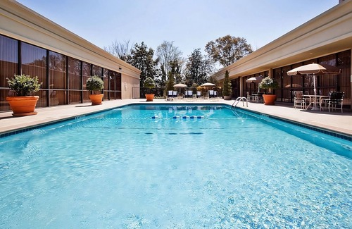 Eagan Park Hotel | Pleasant Stay, Convenient Location! 2 Convenient Units, Pool, Pets Allowed