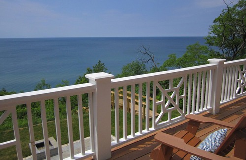 Mt. Pleasant House | PLEASANT VIEW-South Haven LAKEFRONT with Private Beach-Decks-Patio-Firepit-Swing