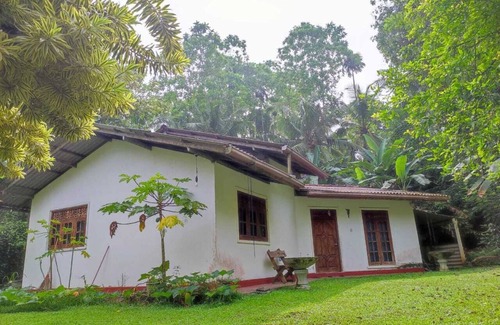 Ahangama House | Pleasent Villa in Weligama