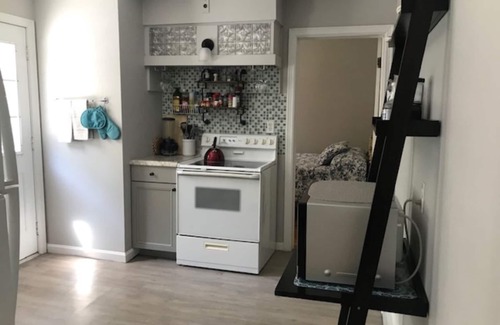 Waterford House | PLEASURE BEACH Area of Waterford,