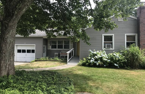 Waterford House | PLEASURE BEACH Area of Waterford,