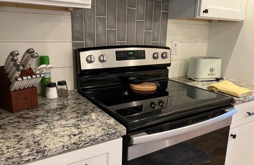 Ladson House | Plush in the Pines- 4br & Game Room!