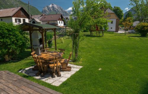 Cezsoca House | Počitniška hiška Jrga