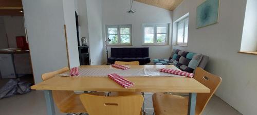 Tolmin Apartment | Počitniška hiška v grapi