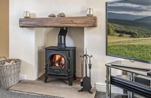 Leyburn House | Poachers Cottage